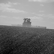 Harrowing tractor